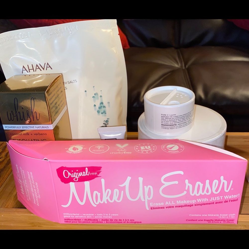 Make Up Eraser